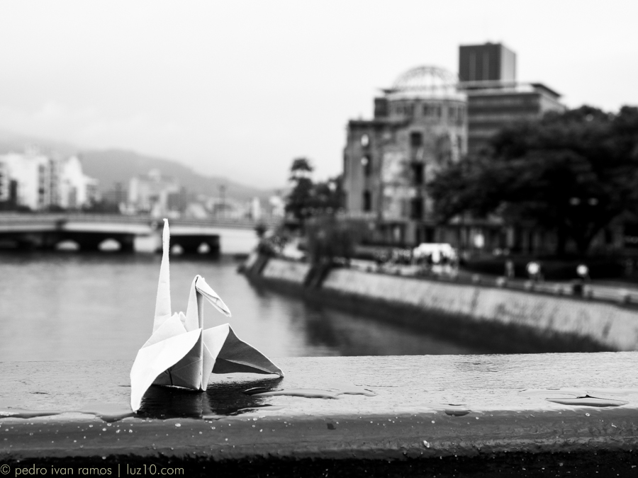 origami crane luz10 hiroshima pedro ivan ramos martin
